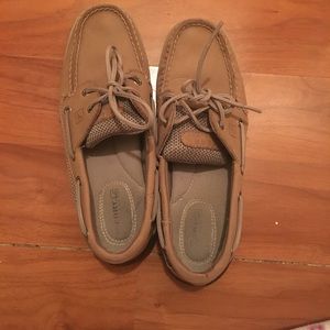 Like new Sperry shoes